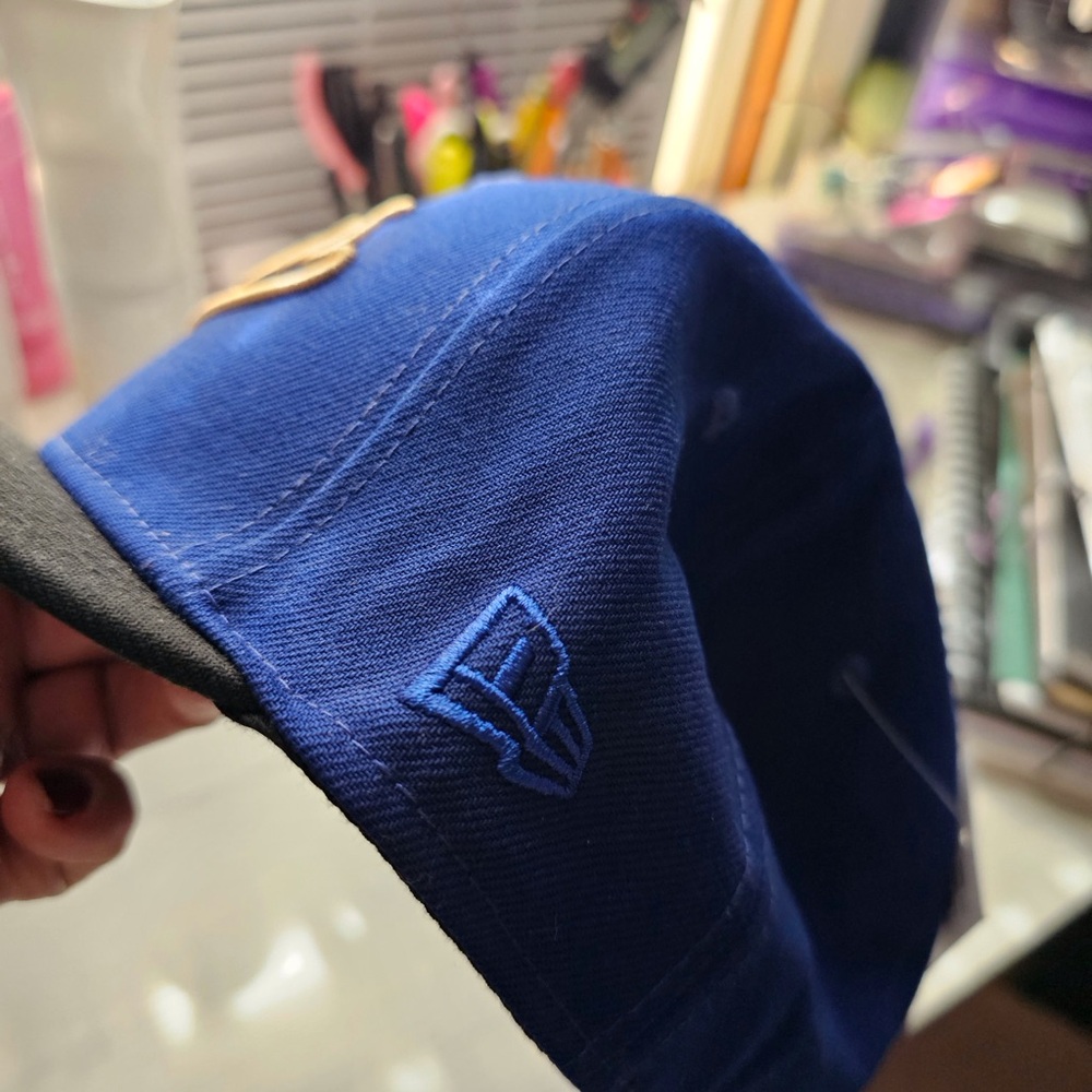 LA Dodgers Hat - Picture 4 of 7